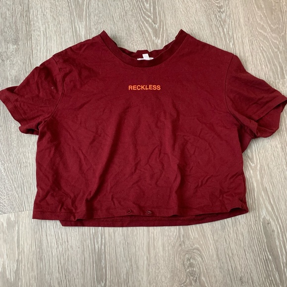 T-shirt crop tops - Picture 1 of 2